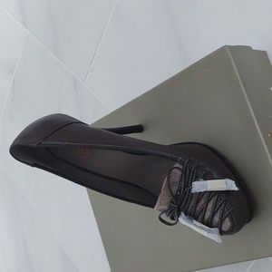 Levity - Heeled Loafer - Coffee